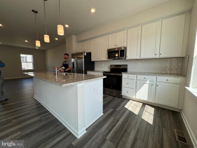 Building Photo - 12 BROOKFIELD Mews