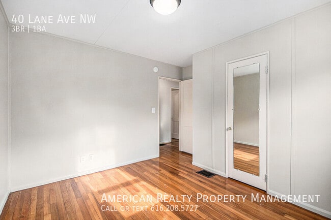 Building Photo - 40 Lane Ave NW