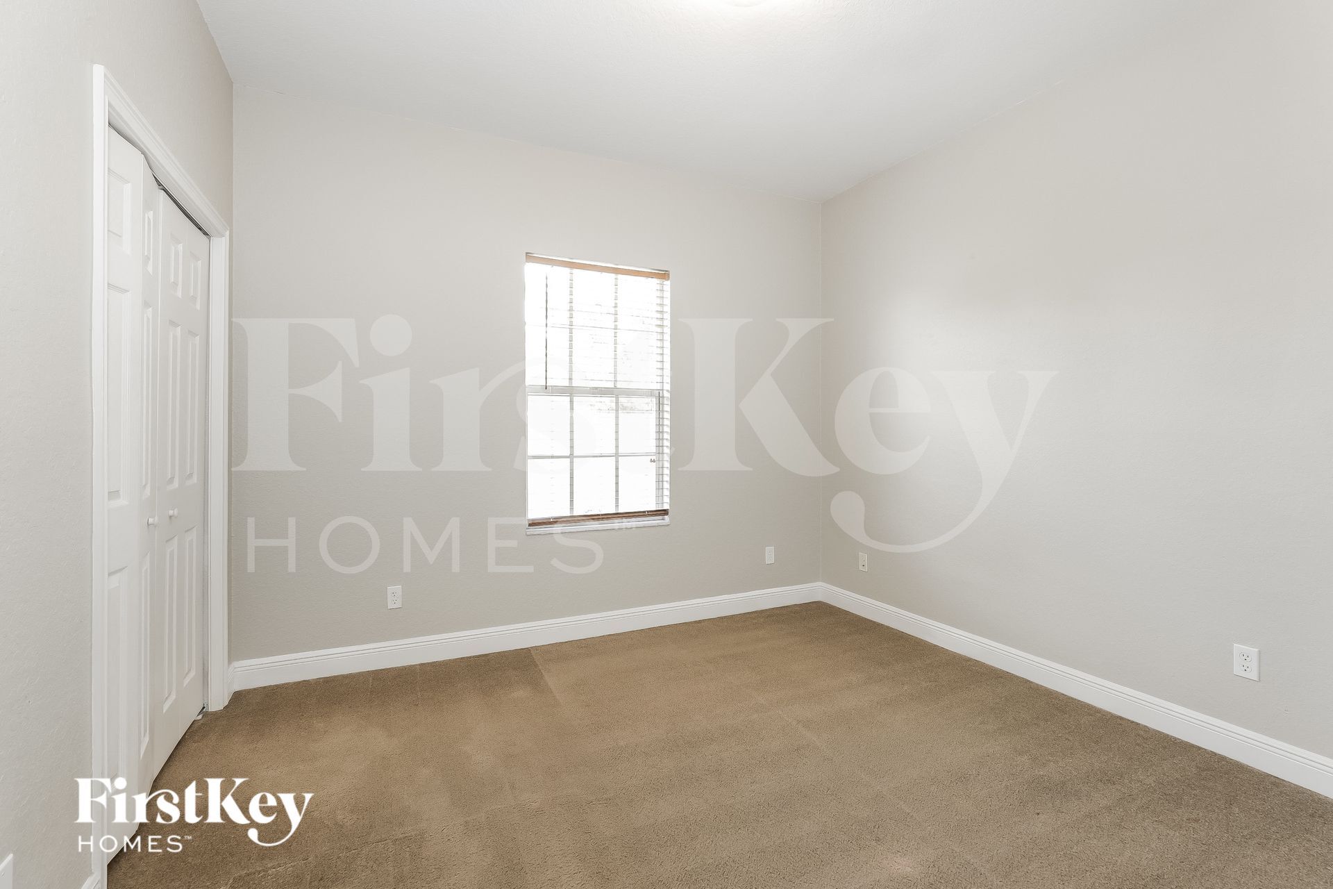 Building Photo - 1020 Robin Ln