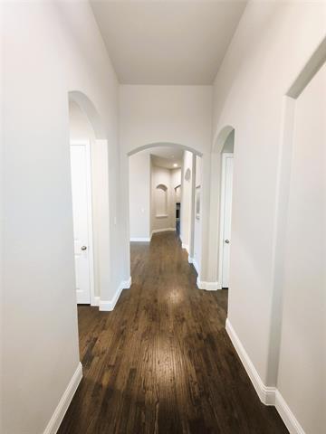 Building Photo - 1616 Silla Dr