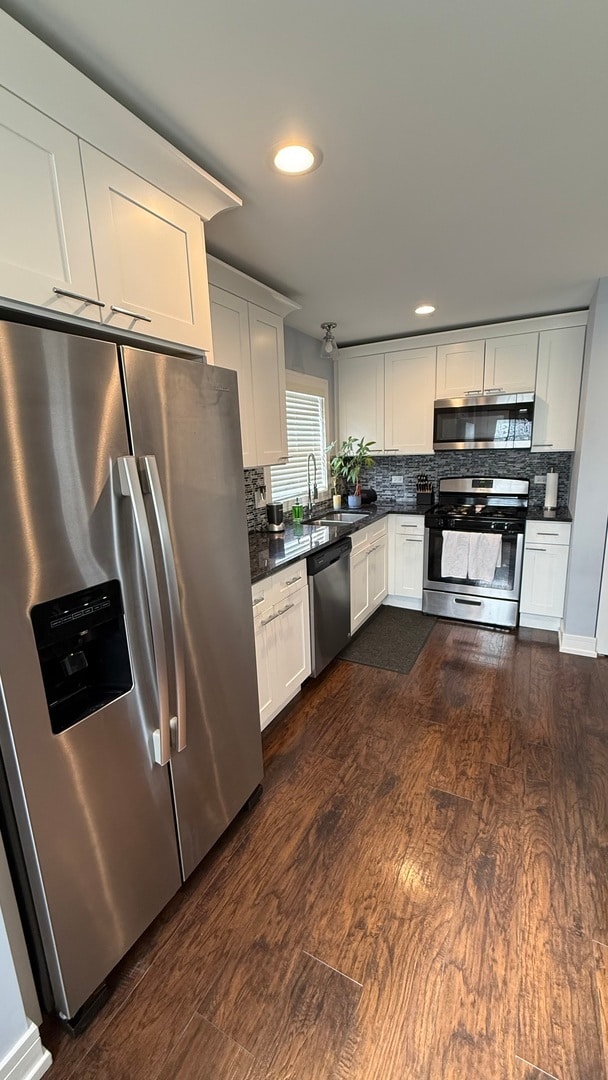 Building Photo - 8408 S Lorel Ave