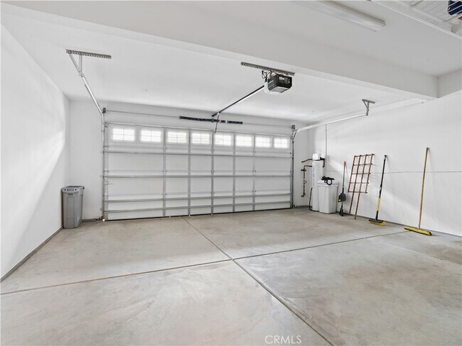 Building Photo - 5628 Kate Way