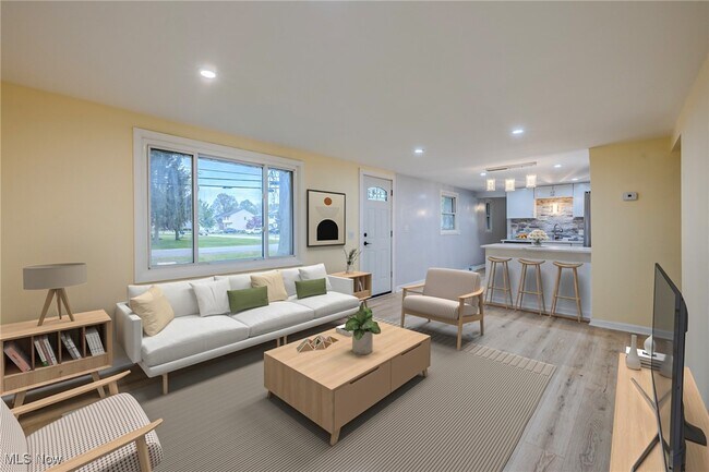 Building Photo - 34690 Beachpark Dr