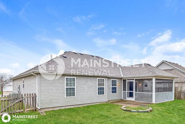 Building Photo - 1020 Carlisle Dr, Raymore, MO 64083