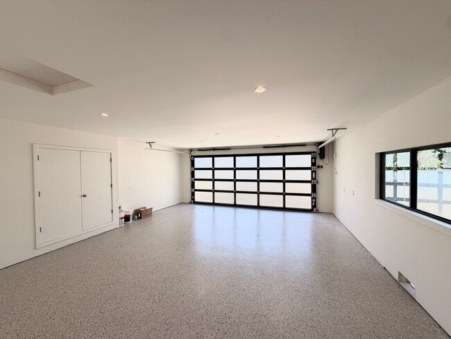 Building Photo - This premier 4-bed, 3-bath estate spans 2,565 sq. ft. on a 10,253 sq. ft. lot in North Los Altos.