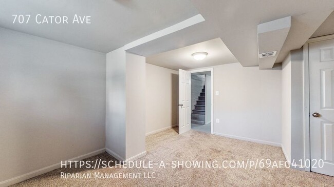 Building Photo - Beautifully renovated 4 bedroom!