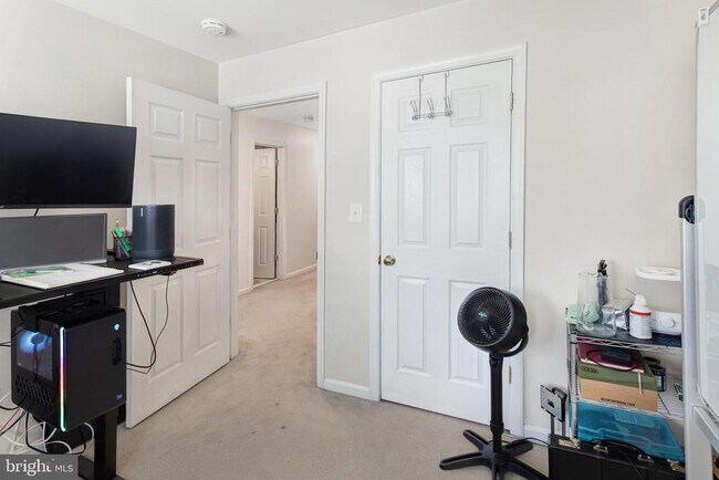 Building Photo - 12703 Gartney Ln