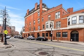 Building Photo - 113 W Dedham St