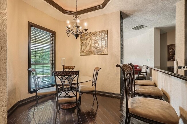 Building Photo - 15207 Nightingale Ln