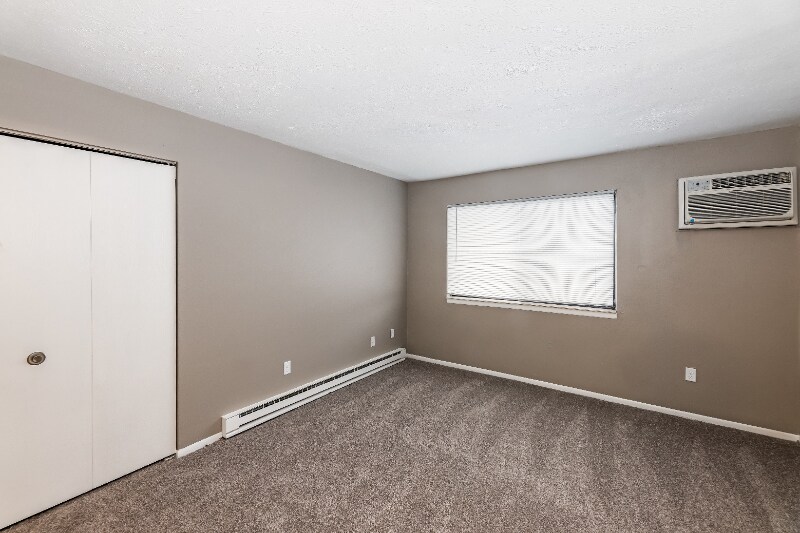 Building Photo - 4648 Talmadge Rd