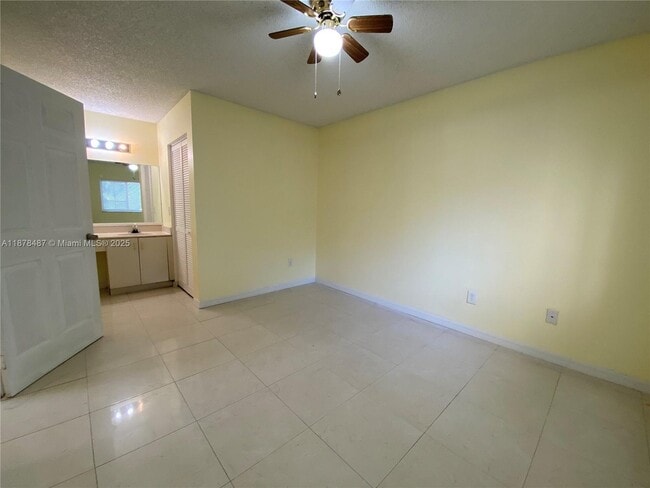 Building Photo - 3670 N 56th Ave