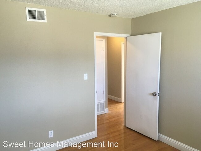Building Photo - 4 br, 2 bath House - 6821 Chevy Chase Way