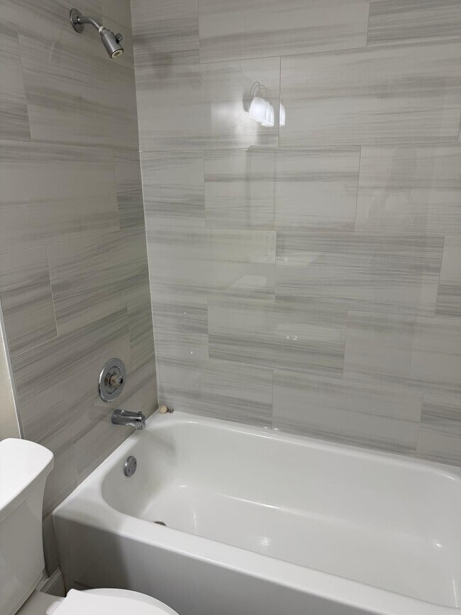 Building Photo - 2092 Wolverton E