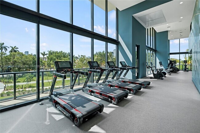 Building Photo - 101 Diplomat Pkwy