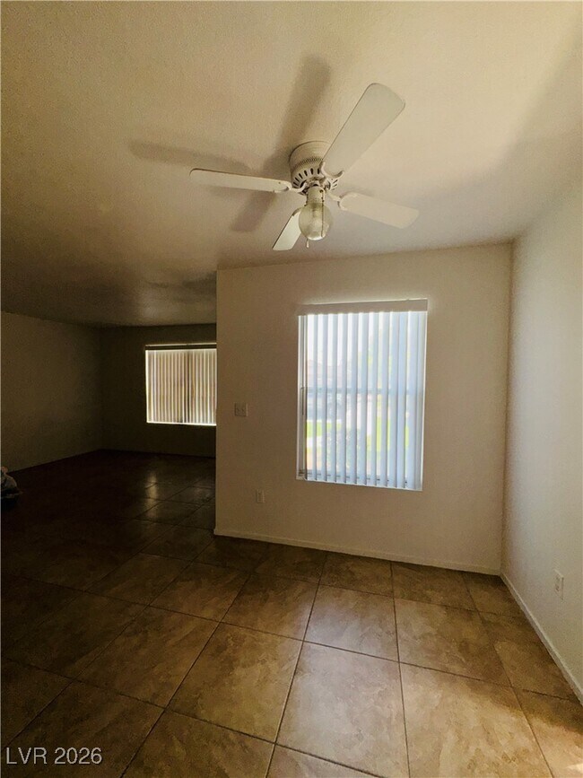 Building Photo - 1150 N Buffalo Dr