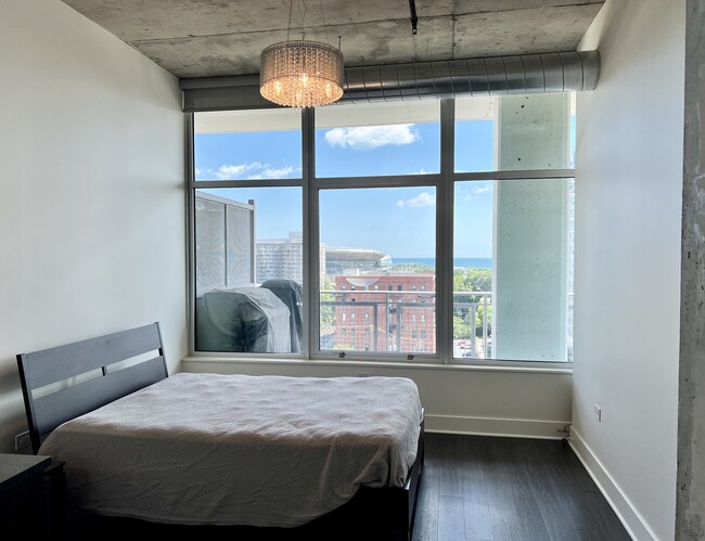 Building Photo - 50 E 16th St