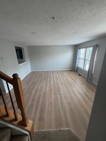 Living room - 4675 Harrier Way