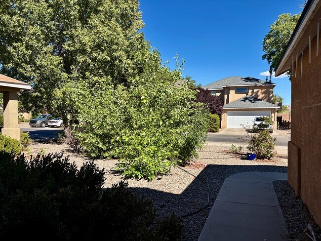 Building Photo - 3617 Cameo Dr
