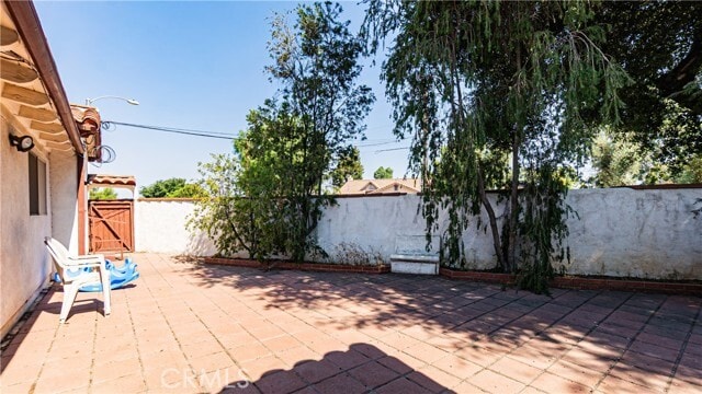 Building Photo - 635 Veile Ave