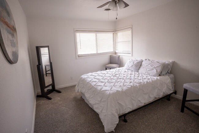 Building Photo - 1559 Parr St