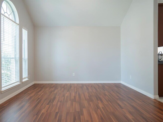 Building Photo - 2414 Alcove Foster Ct
