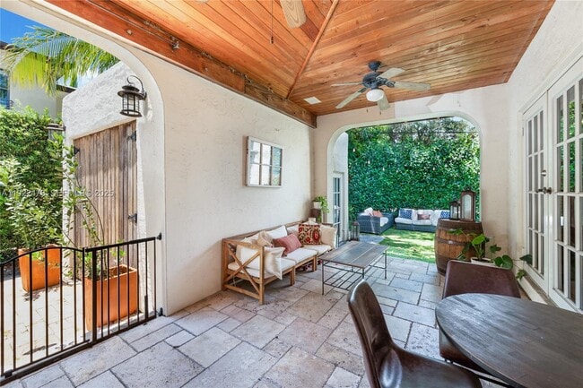 Building Photo - 1029 Milan Ave