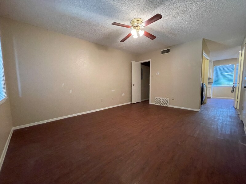 Building Photo - 1226 Baylor Ave