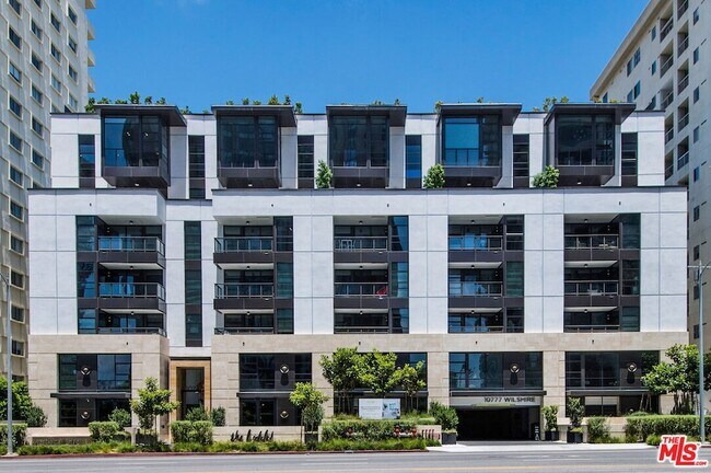 Building Photo - 10777 Wilshire Blvd