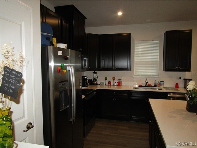 Building Photo - 2210 Palm Ct