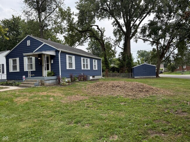 Building Photo - 4801 Farrington Ave