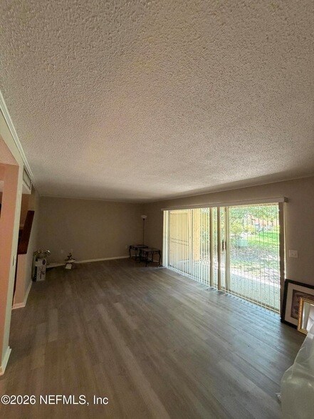 Building Photo - 396 Regency Wood Dr