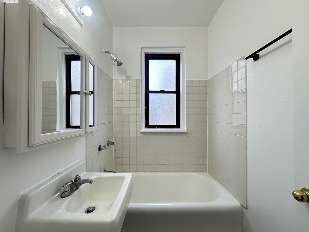 Building Photo - 3824 N Fremont St