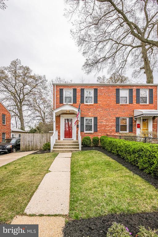 Building Photo - 5809 Mt Vernon Dr