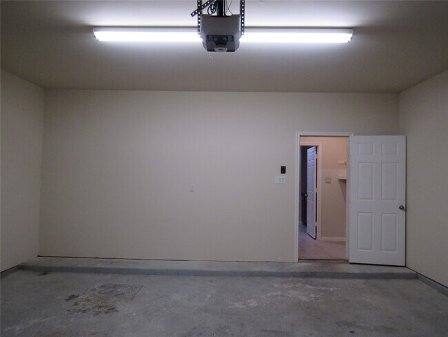 Building Photo - 13514 Villa Arbor Dr