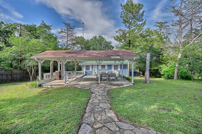 Building Photo - 9481 Lake Forest Cir