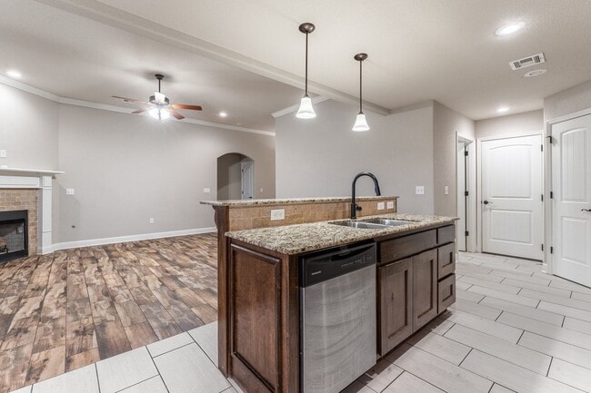 Building Photo - 2091 Eagle Dr