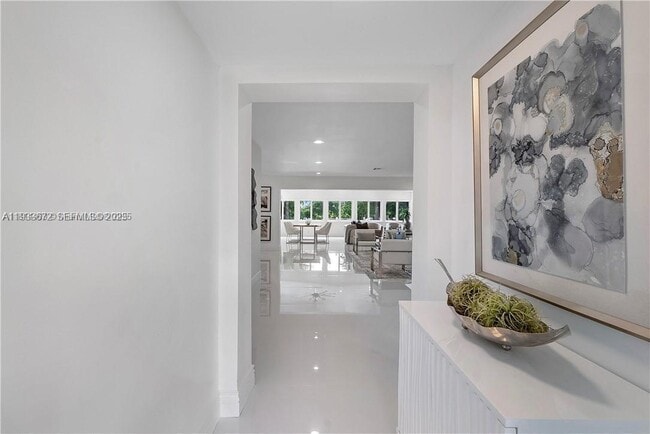 Building Photo - 224 E Acre Dr