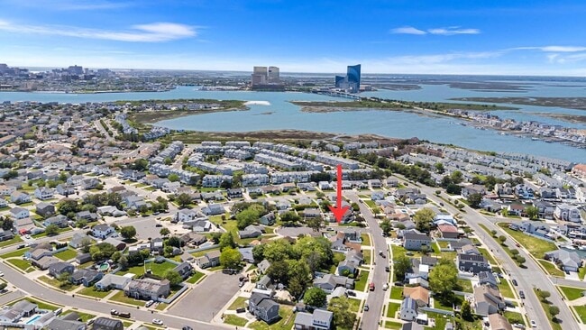 Building Photo - 10 Explorer Rd