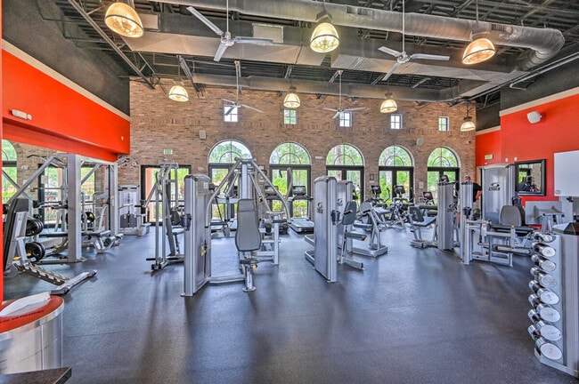 Building Photo - 9155 Delano St