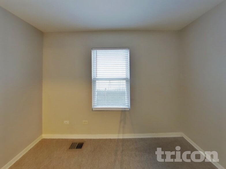 Building Photo - 1609 Heritage Pointe Ct