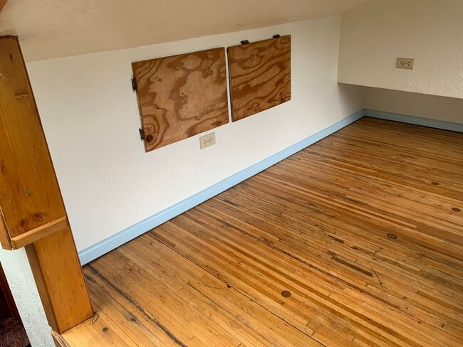 Building Photo - Studio House in Whiteaker Area