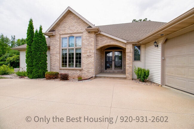 Building Photo - N9429 Rosebud Ln