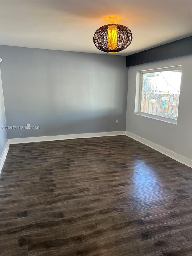 Building Photo - 2713 Sherman St