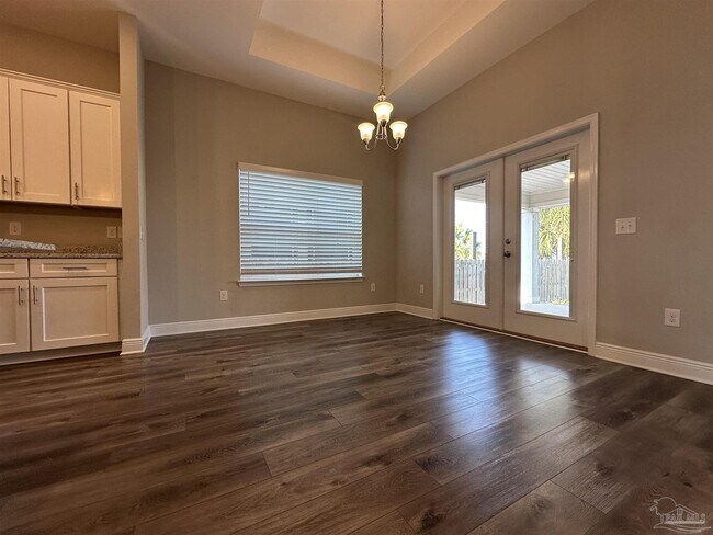 Building Photo - 5762 Dunridge Drive
