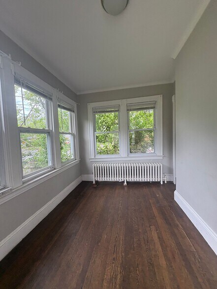 Building Photo - 93 Osborn Ave