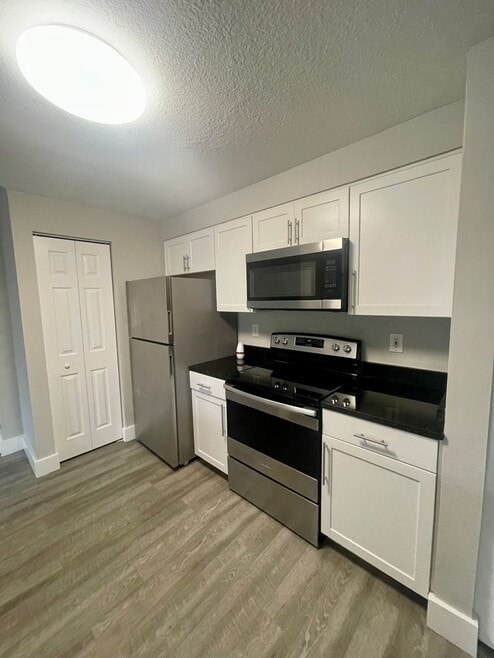 Building Photo - 10831 Windsor Walk Dr