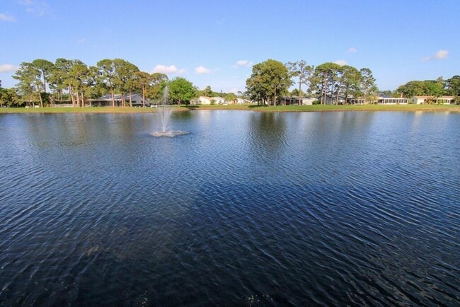 Building Photo - 407 Pine Glen Ln