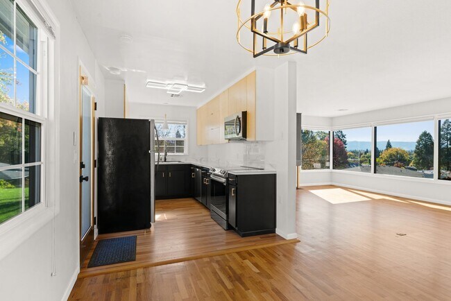 Building Photo - 3 Bedroom 3 Bath House