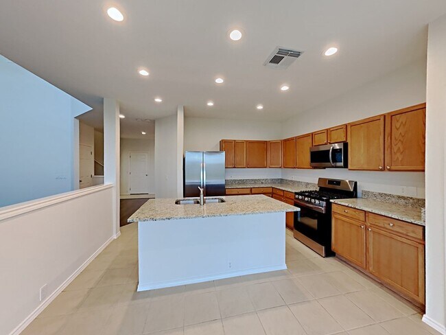 Building Photo - 26139 Flinton Dr