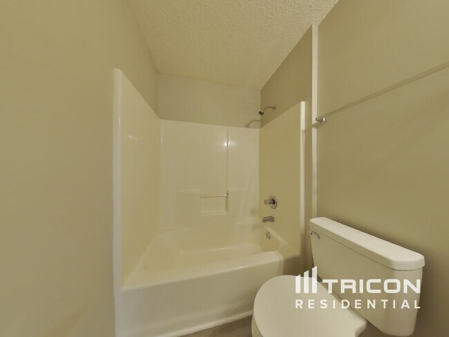 Building Photo - 4333 Jillian Dr